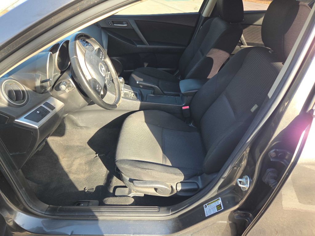 2012 Mazda Mazda3 Image 16