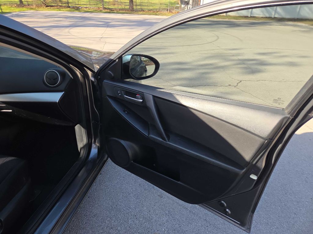 2012 Mazda Mazda3 Image 23