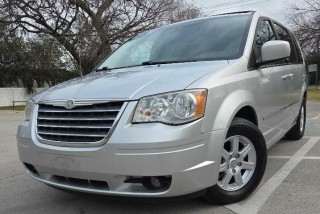 Image for 2010 Chrysler Town & Country Touring ID: 7217355