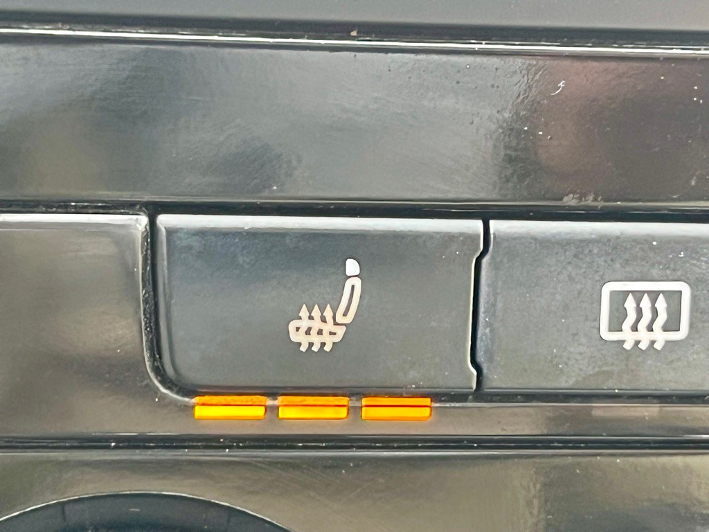 2013 Volkswagen Passat Image 17