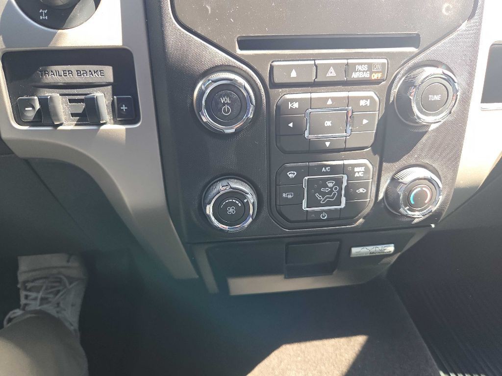 2014 Ford F-150 Image 40