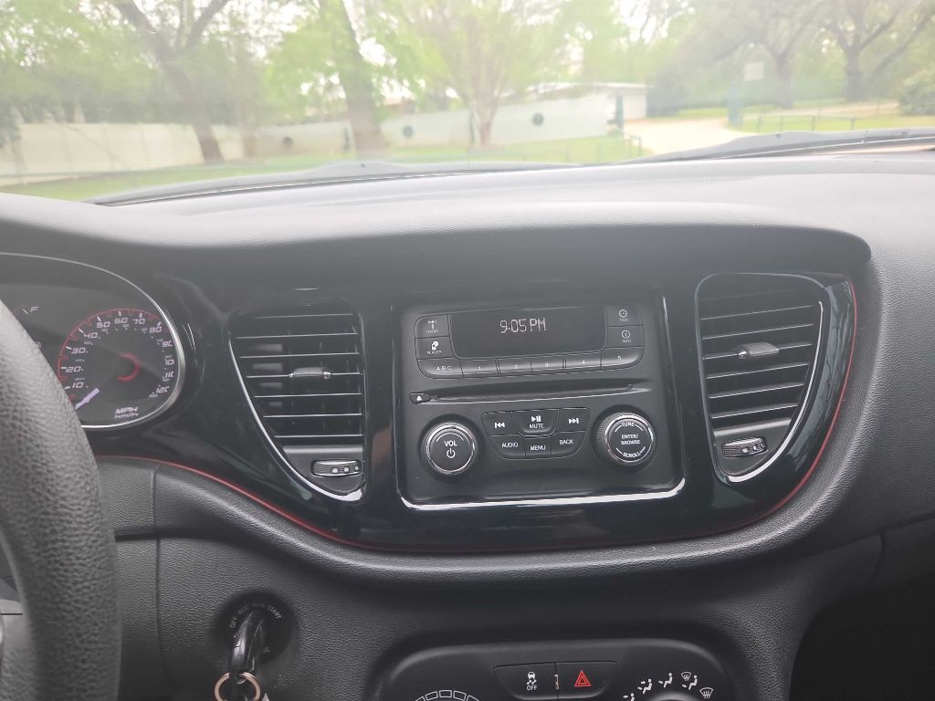 2015 Dodge Dart Image 25