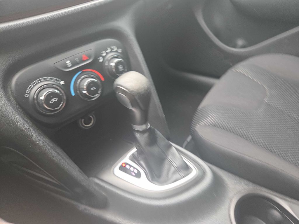 2015 Dodge Dart Image 26