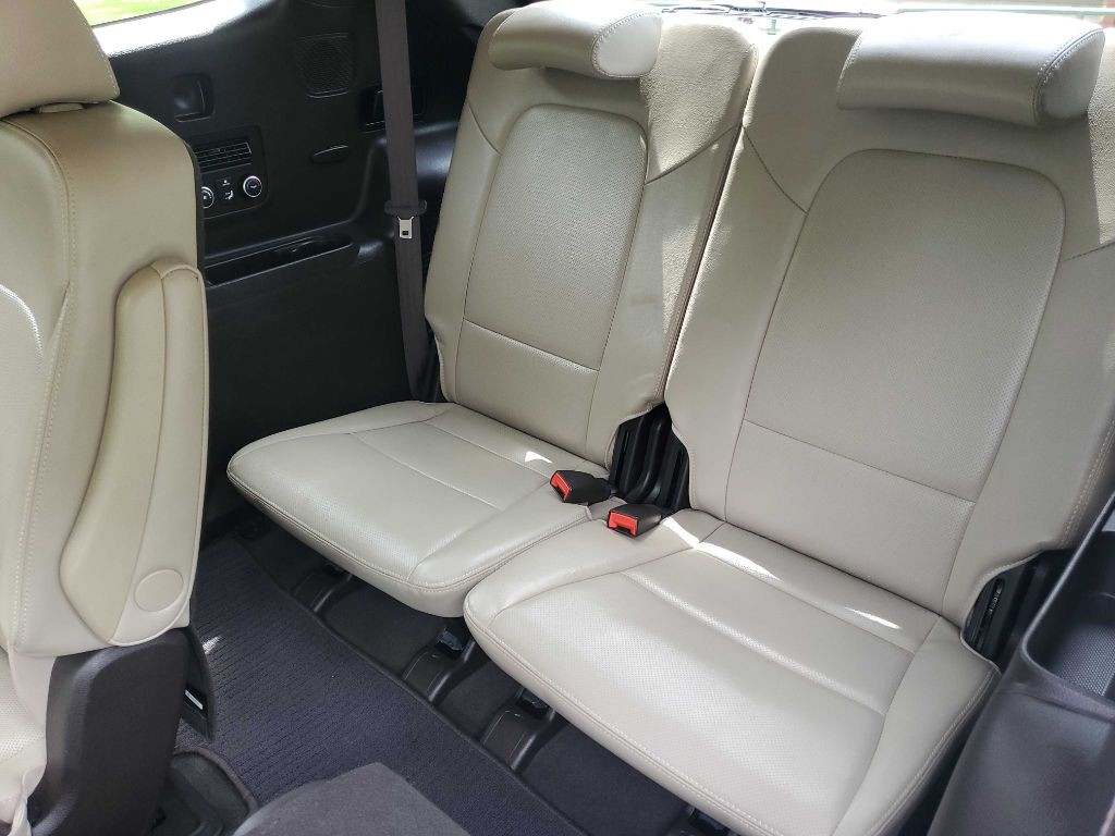 2017 Hyundai Santa Fe Image 21