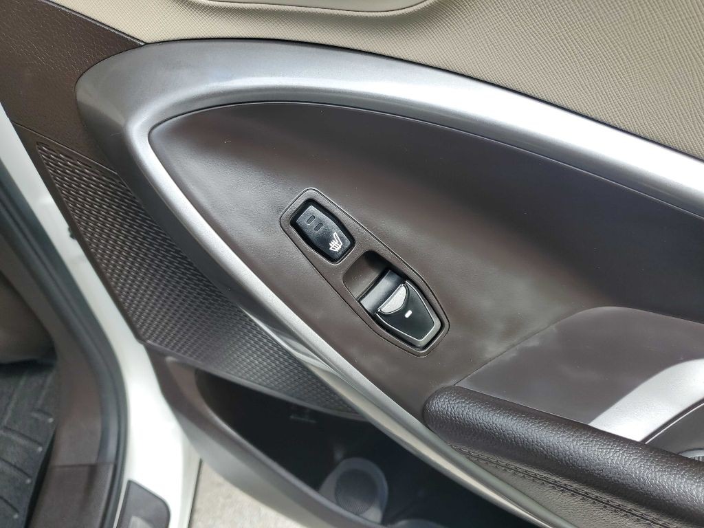 2017 Hyundai Santa Fe Image 26