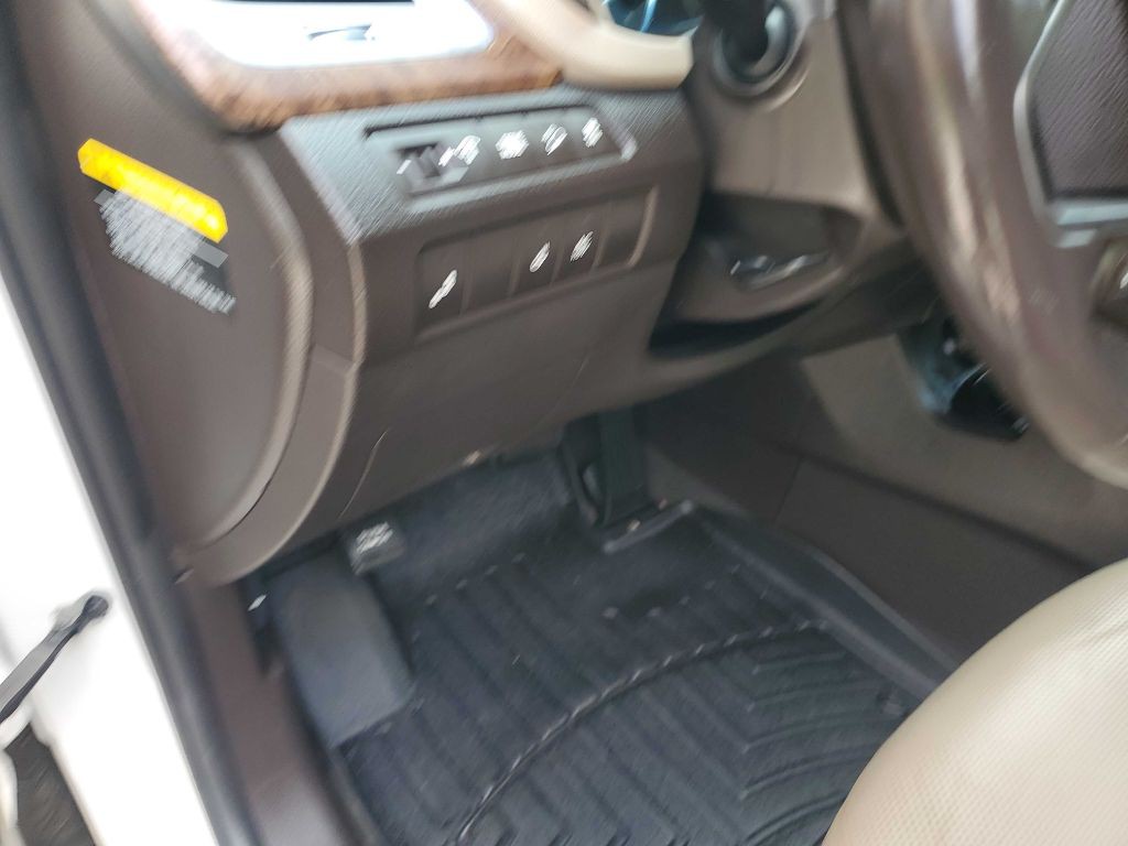 2017 Hyundai Santa Fe Image 31