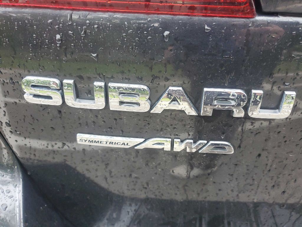 2011 Subaru Outback Image 13