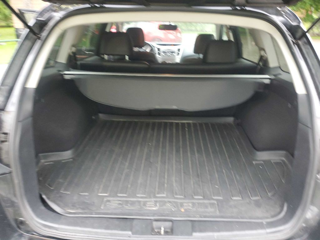 2011 Subaru Outback Image 19