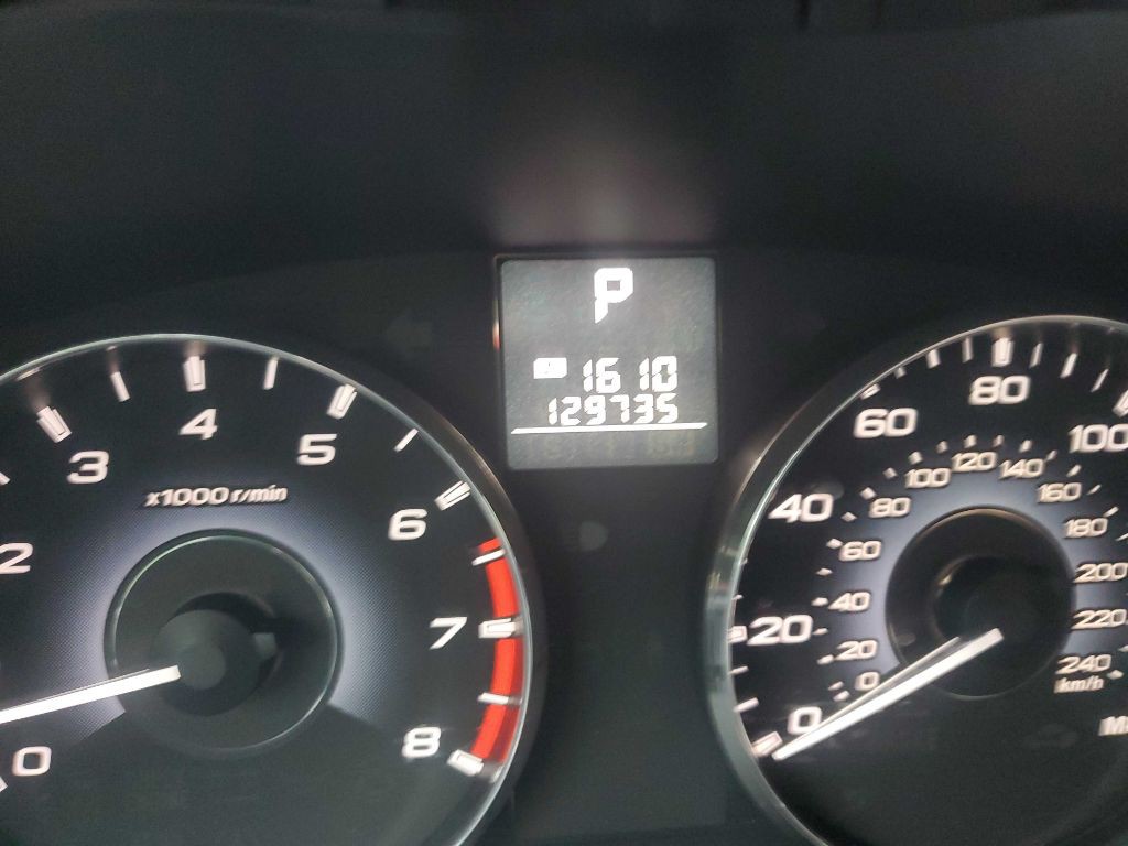 2011 Subaru Outback Image 26