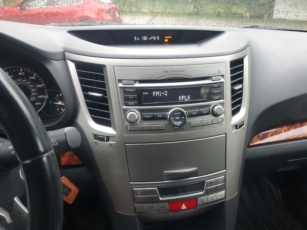2011 Subaru Outback Image 27