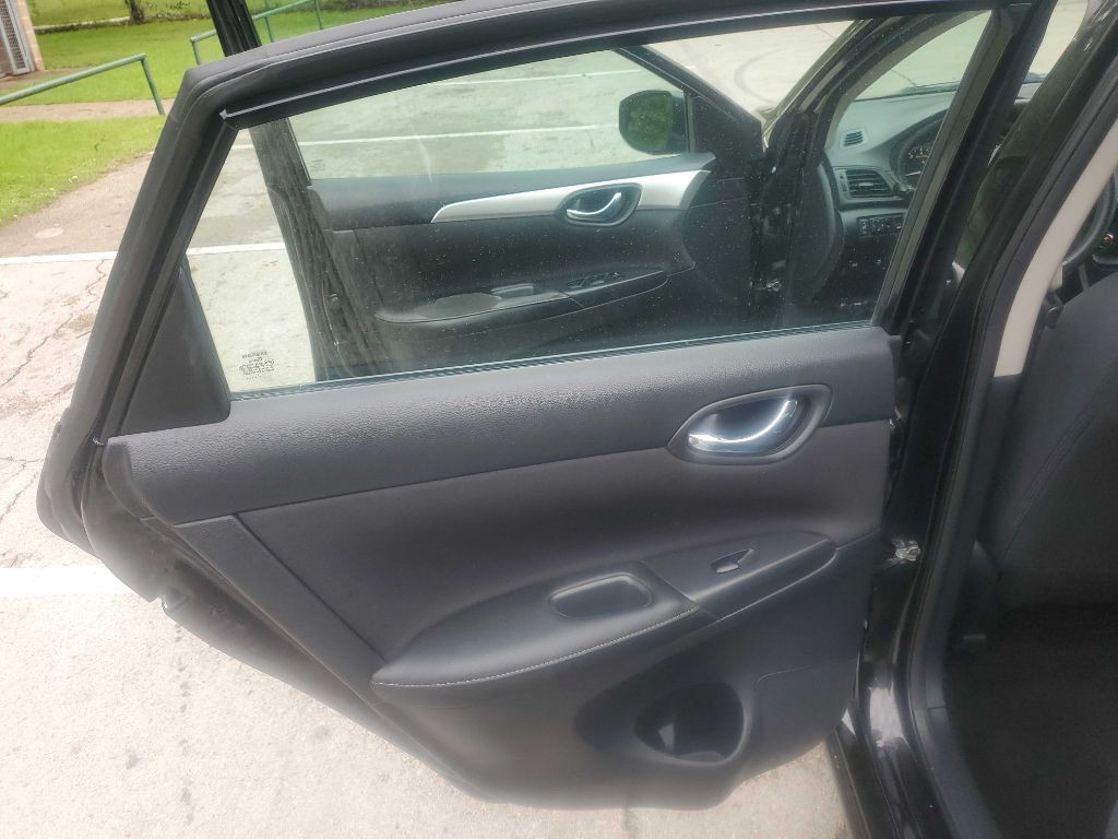 2019 Nissan Sentra Image 18