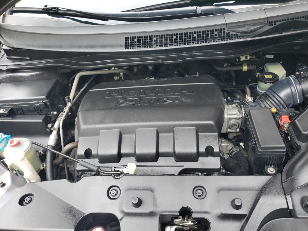 2016 Honda Odyssey Image 10