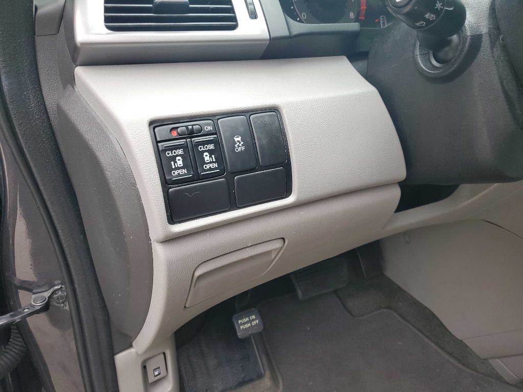 2016 Honda Odyssey Image 28