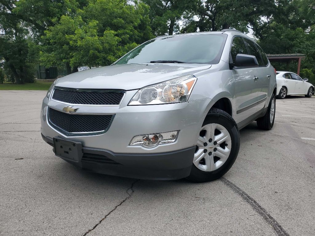 2011 Chevrolet Traverse Image 1
