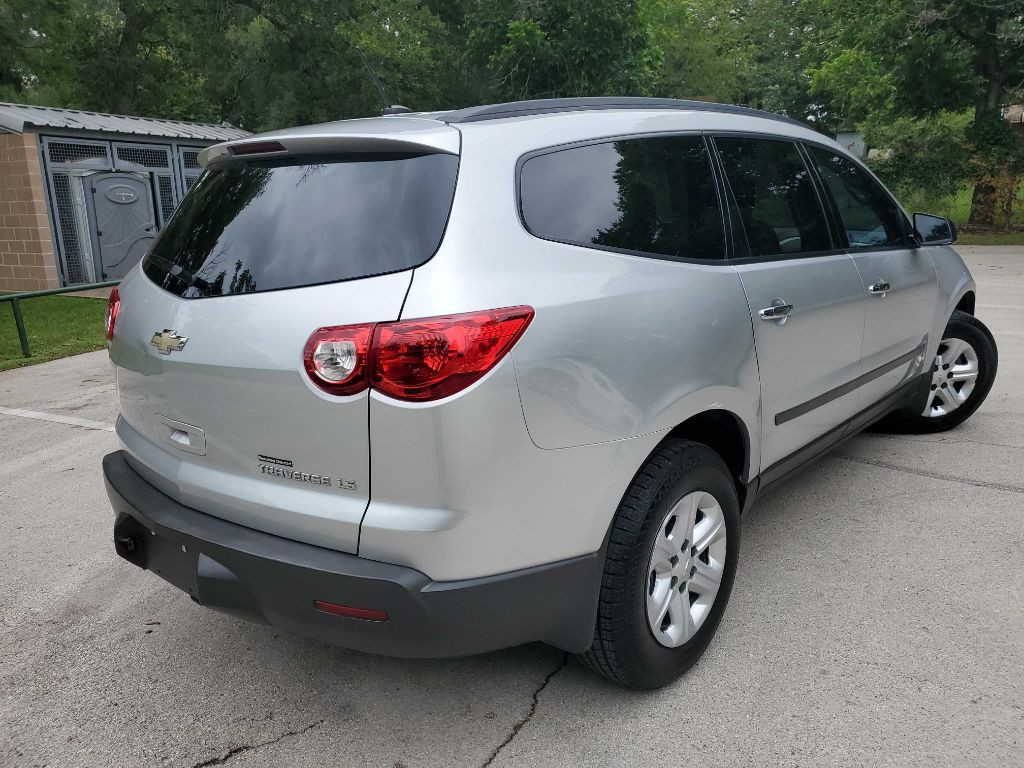 2011 Chevrolet Traverse Image 6