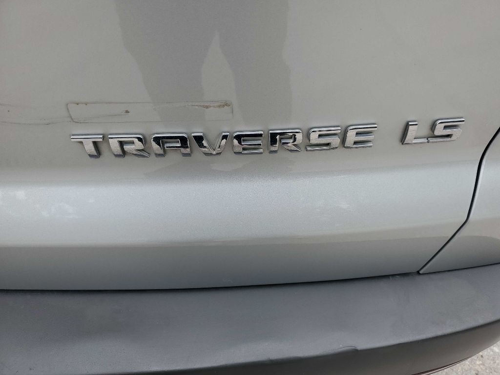 2011 Chevrolet Traverse Image 13