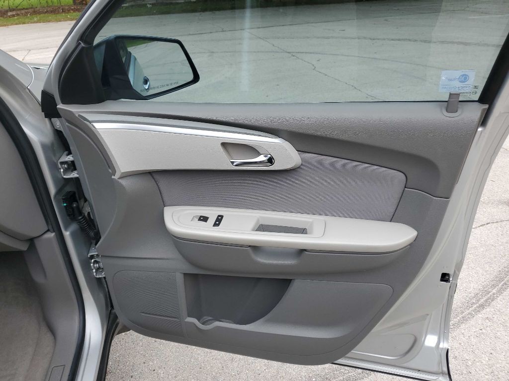 2011 Chevrolet Traverse Image 25