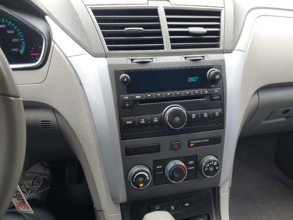2011 Chevrolet Traverse Image 30