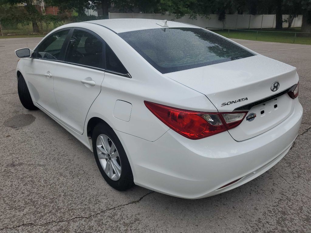 2013 Hyundai Sonata Image 4