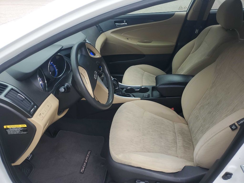 2013 Hyundai Sonata Image 17