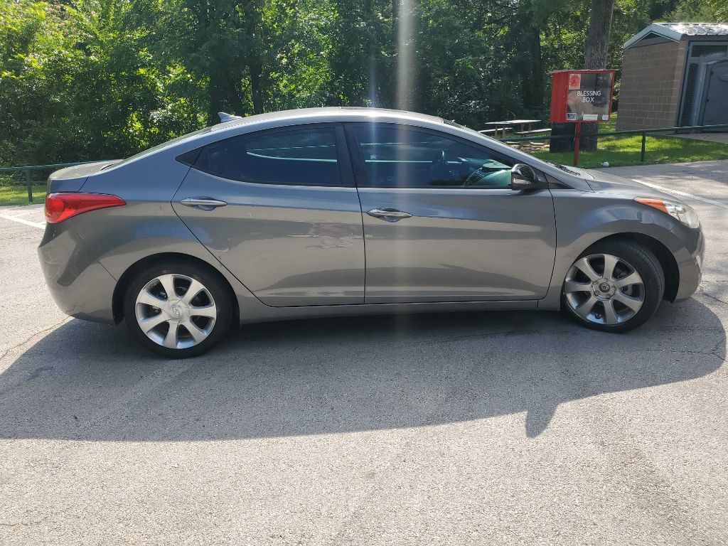 2013 Hyundai Elantra Image 7