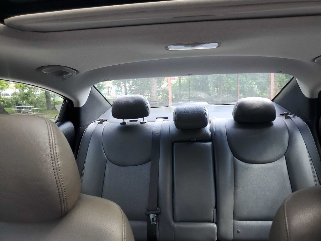 2013 Hyundai Elantra Image 27