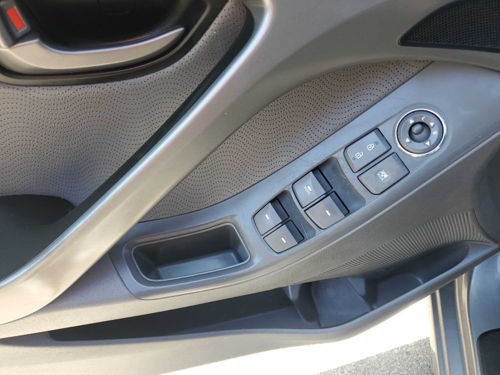 2013 Hyundai Elantra Image 33