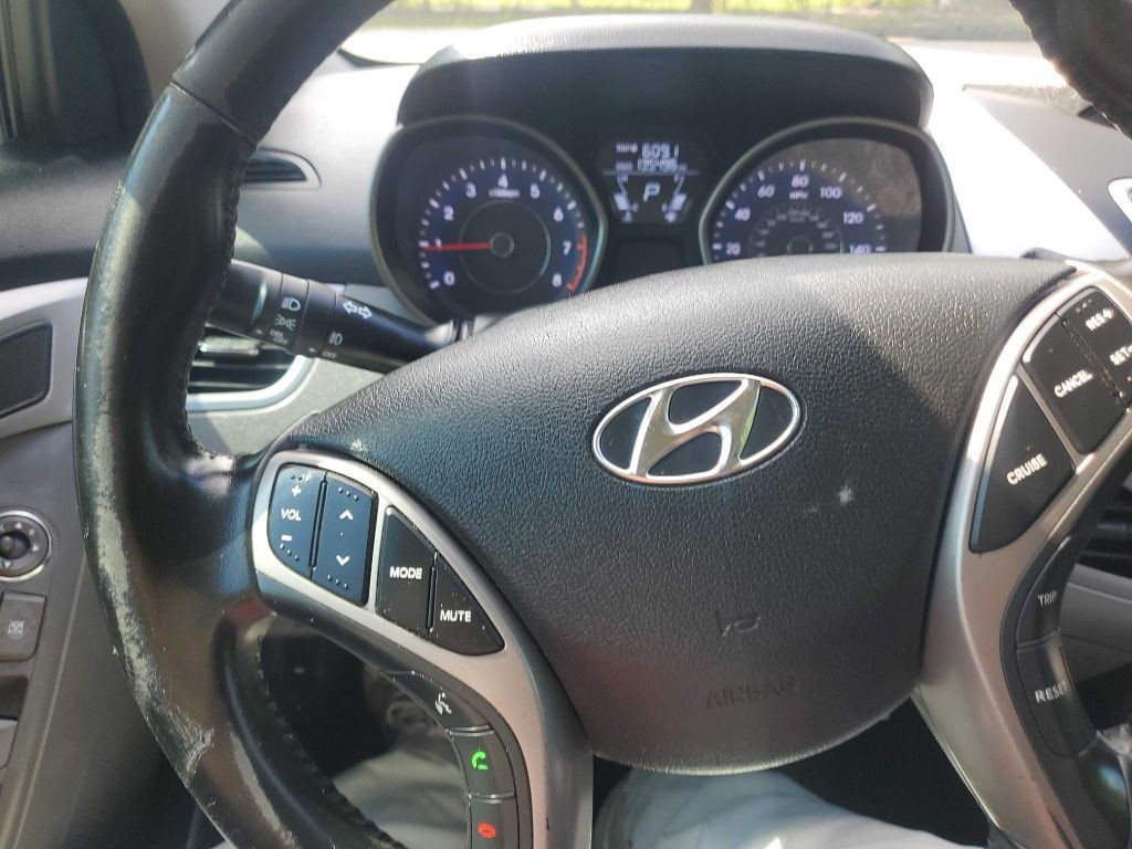 2013 Hyundai Elantra Image 65