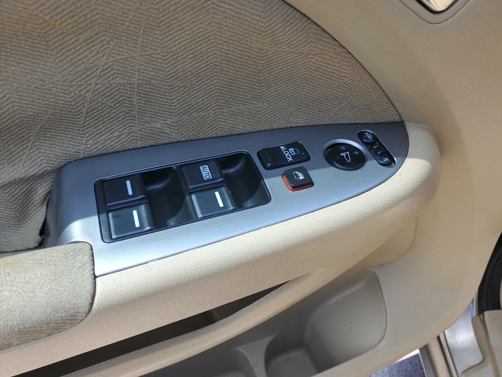 2010 Honda Odyssey Image 14