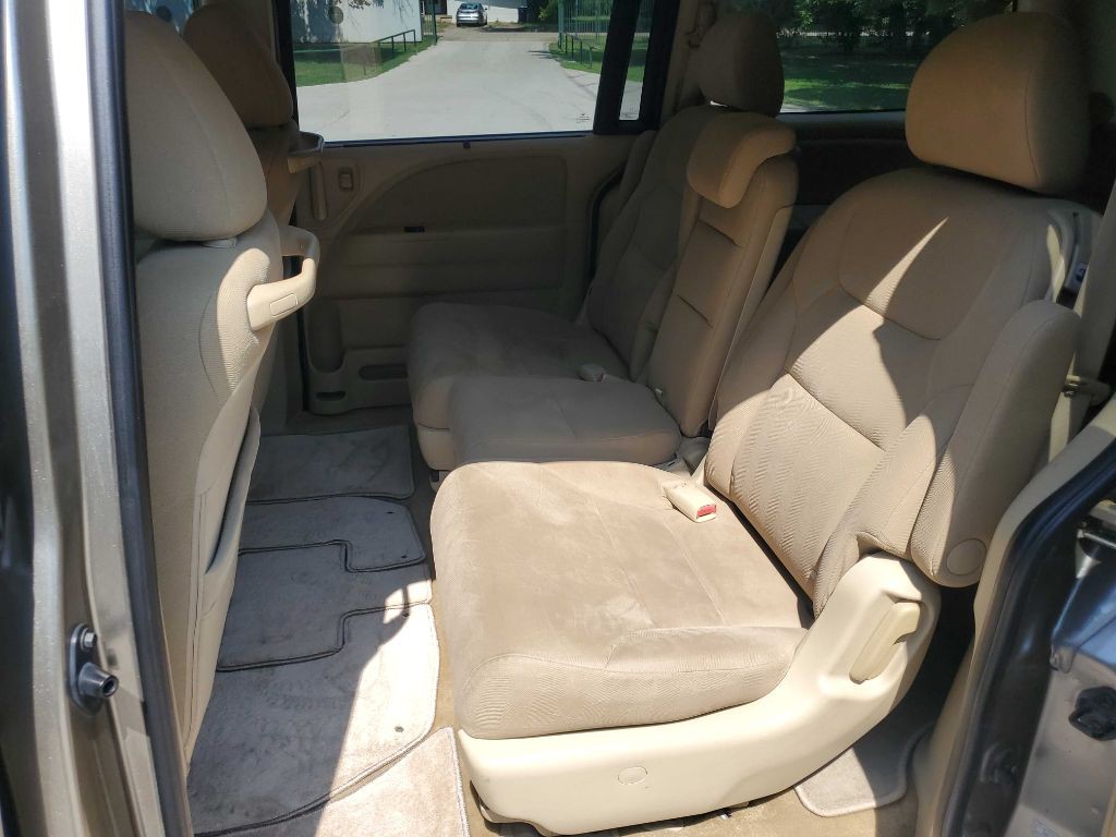 2010 Honda Odyssey Image 16