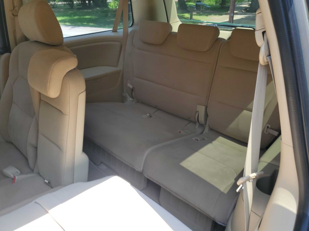 2010 Honda Odyssey Image 17