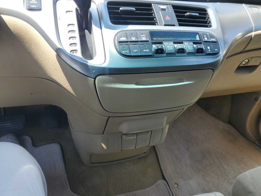 2010 Honda Odyssey Image 27