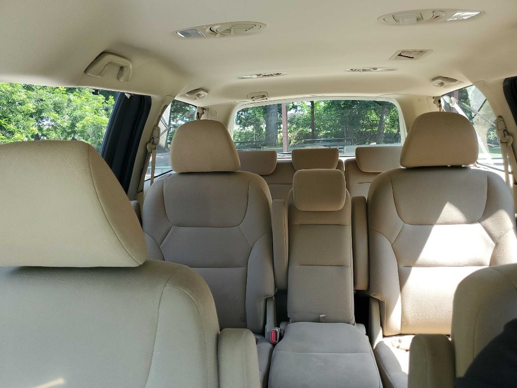 2010 Honda Odyssey Image 29