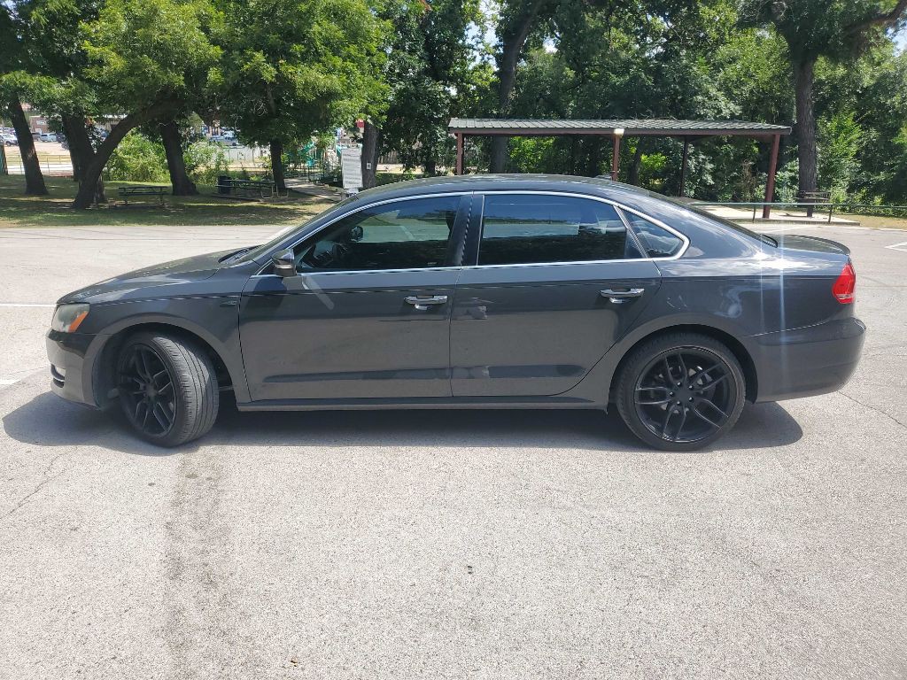 2015 Volkswagen Passat Image 3