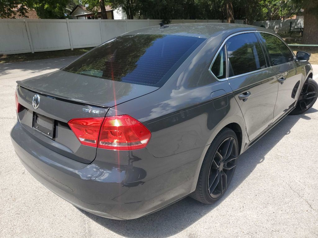 2015 Volkswagen Passat Image 6