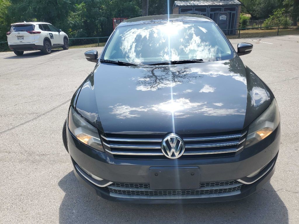 2015 Volkswagen Passat Image 9