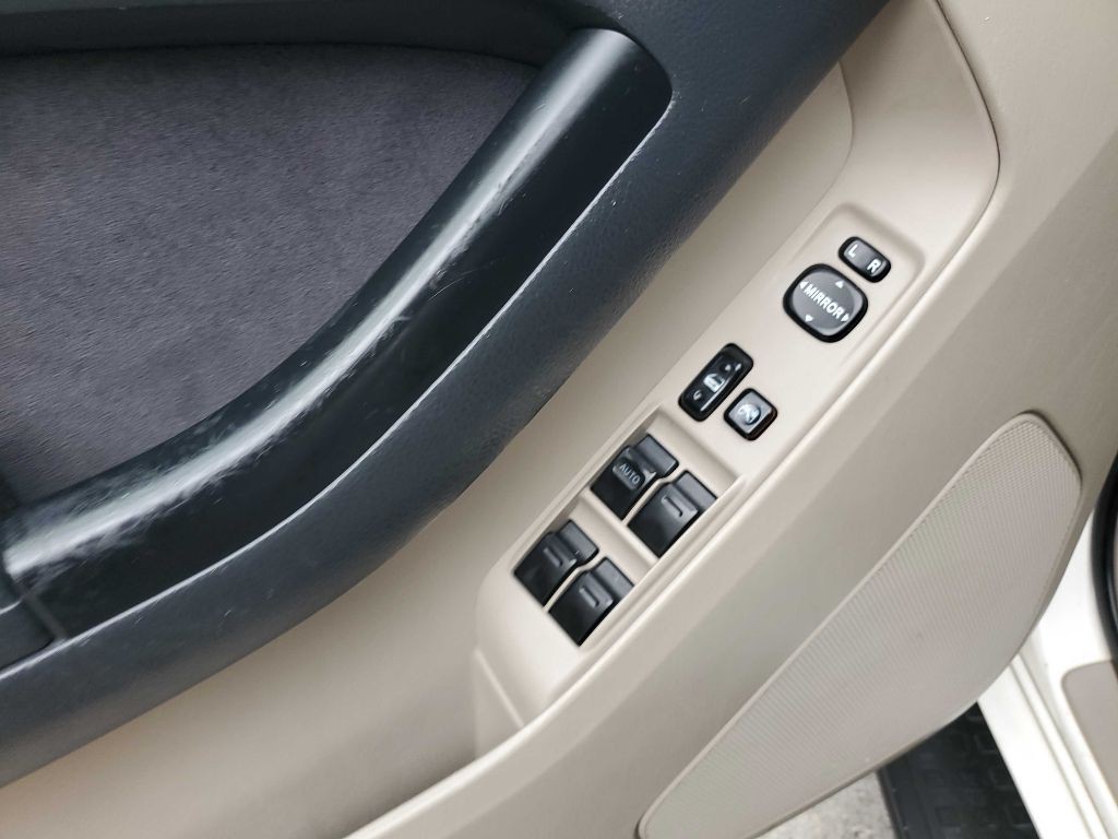 2004 Toyota 4Runner Image 20