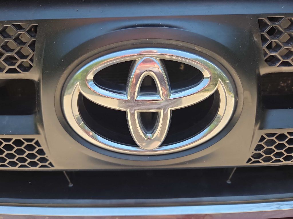 2010 Toyota Tundra Image 10