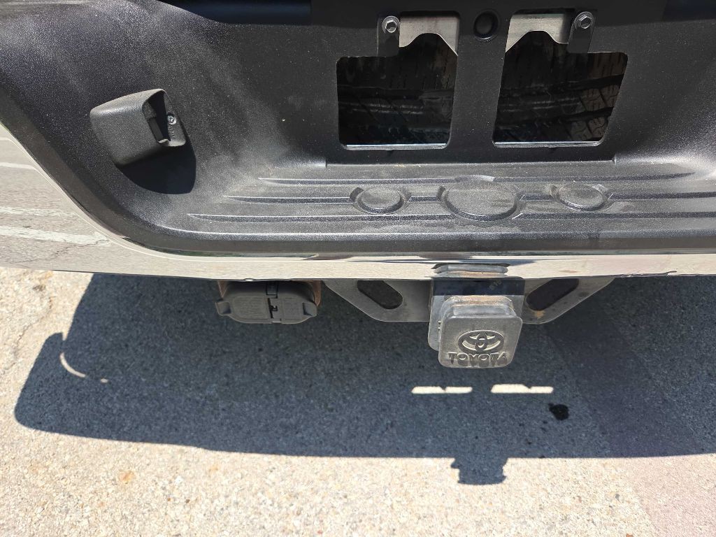 2010 Toyota Tundra Image 18