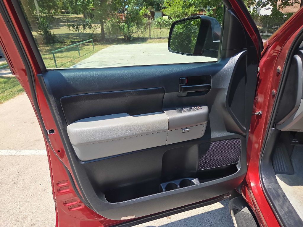 2010 Toyota Tundra Image 22