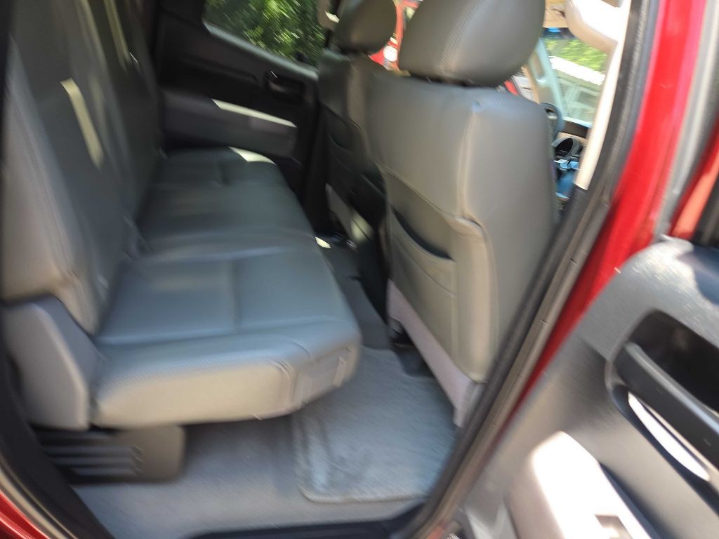 2010 Toyota Tundra Image 30