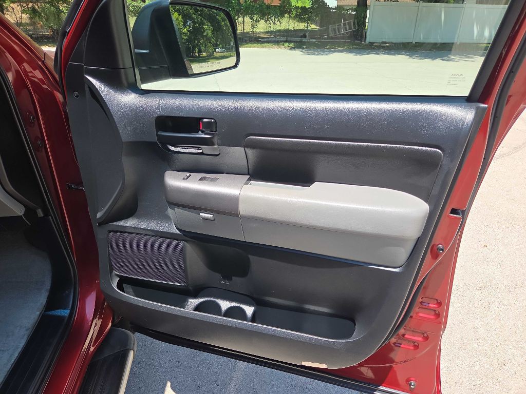 2010 Toyota Tundra Image 31