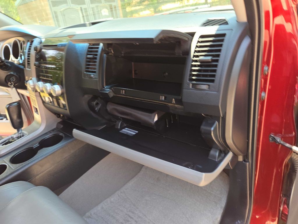 2010 Toyota Tundra Image 33