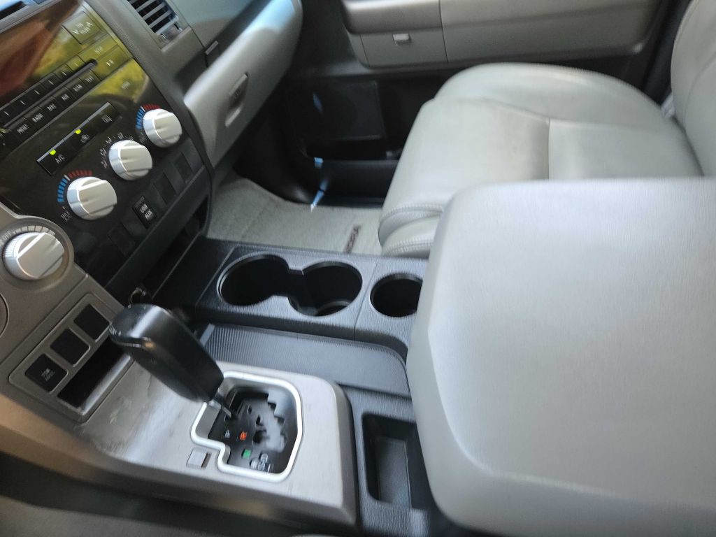 2010 Toyota Tundra Image 40