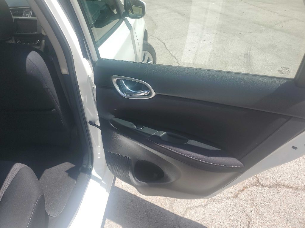 2014 Nissan Sentra Image 23