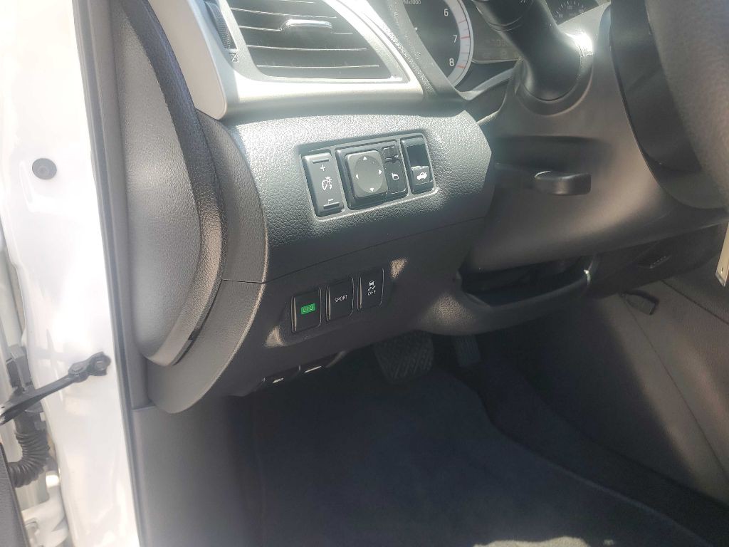 2014 Nissan Sentra Image 28