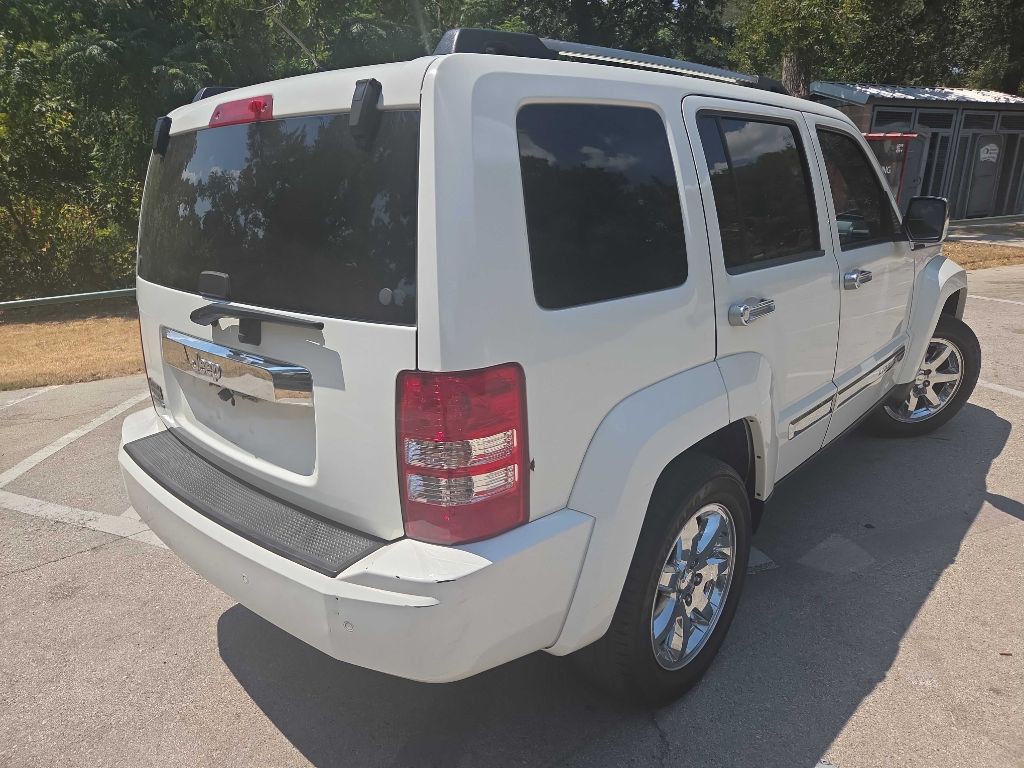 2010 Jeep Liberty Image 6