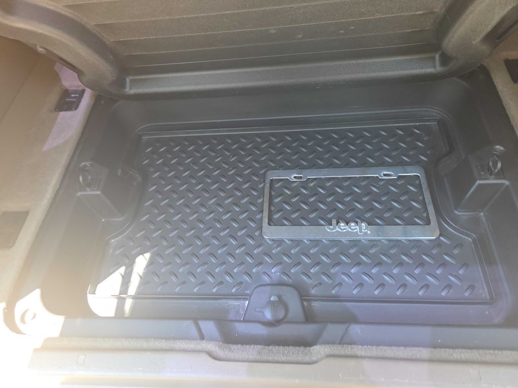 2010 Jeep Liberty Image 26