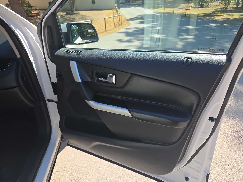 2013 Ford Edge Image 17