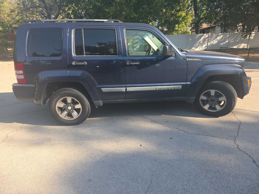 2008 Jeep Liberty Image 7